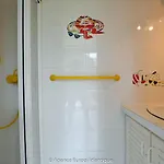 Hébergement de vacances Maison 6 Pers, Proche Mer, Patio, Parking - Fr-1-705-11 *